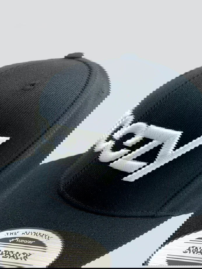 Steezy Logo Snapback Hat (White/Black) - STEEZY Clothing