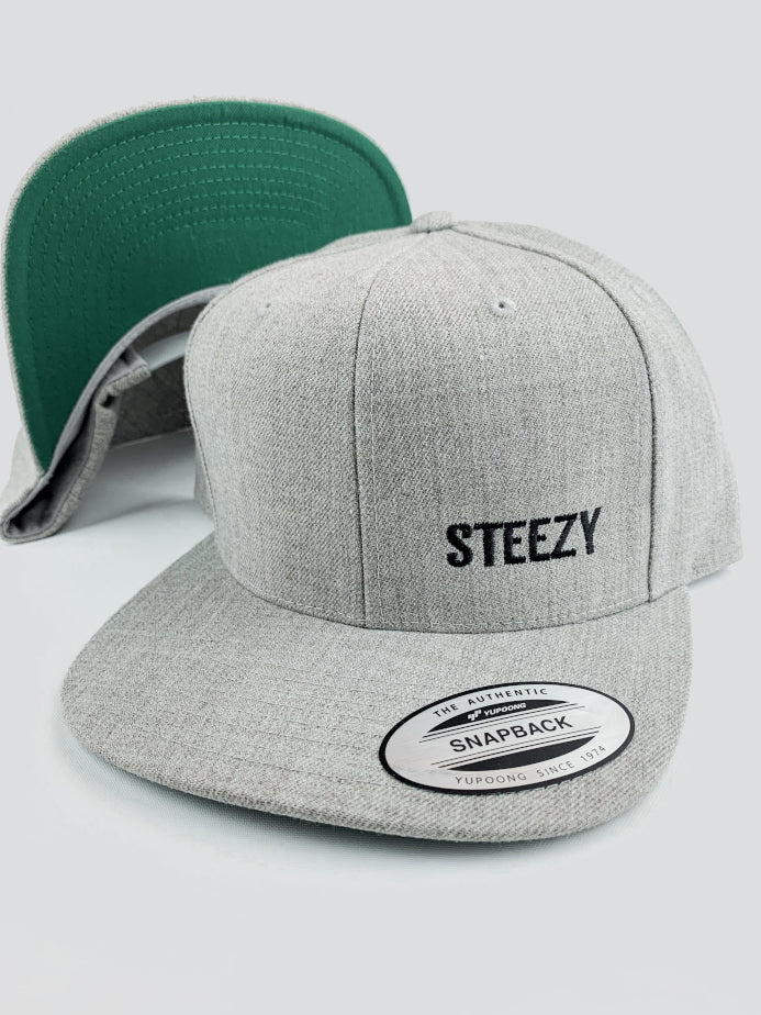 Steezy Small Text Snapback Hat (Black/Gray) - STEEZY Clothing