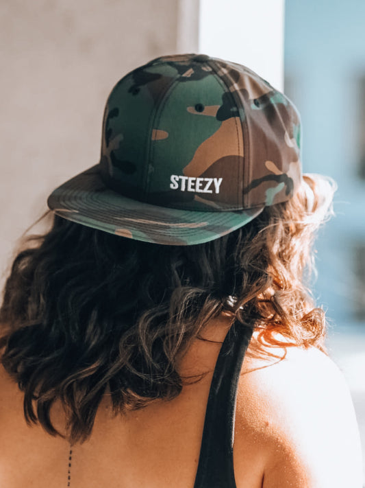 STEEZY - Steezy Small Text Snapback Hat (White/Camo) - Clothing